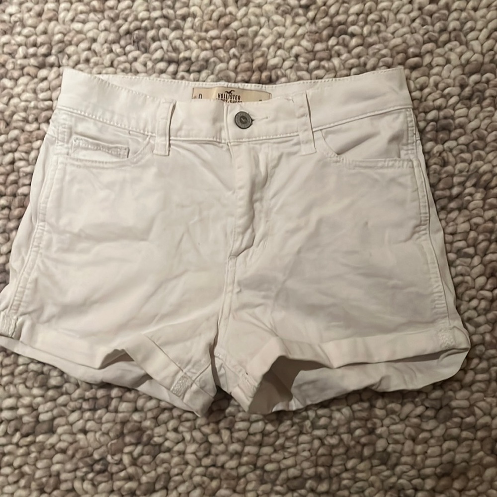 White Hollister High-Rise Short-Short